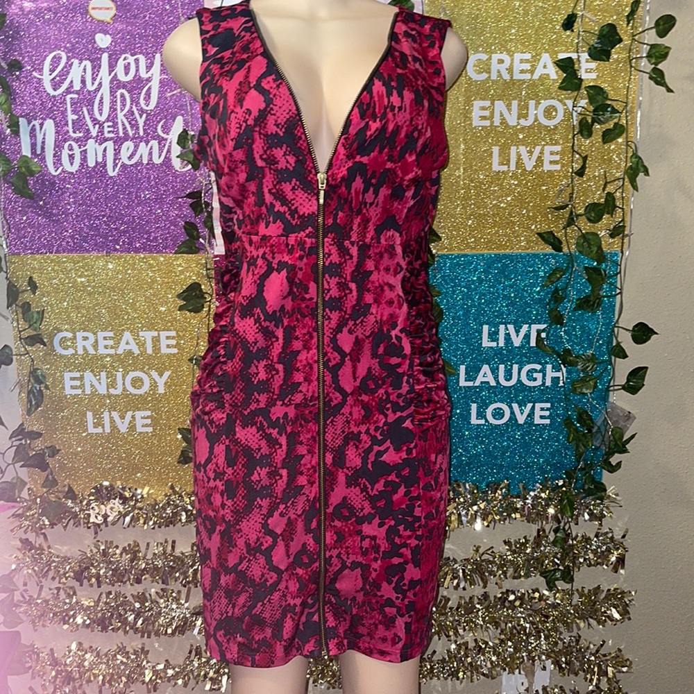 CKLASS FASHIONLINE PINK & BLACK Animal print 🐍🐆 Dress Size M